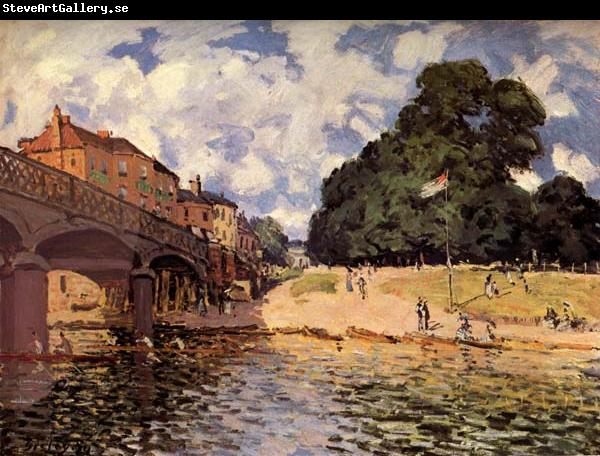 Alfred Sisley Bridge at Hampton Court